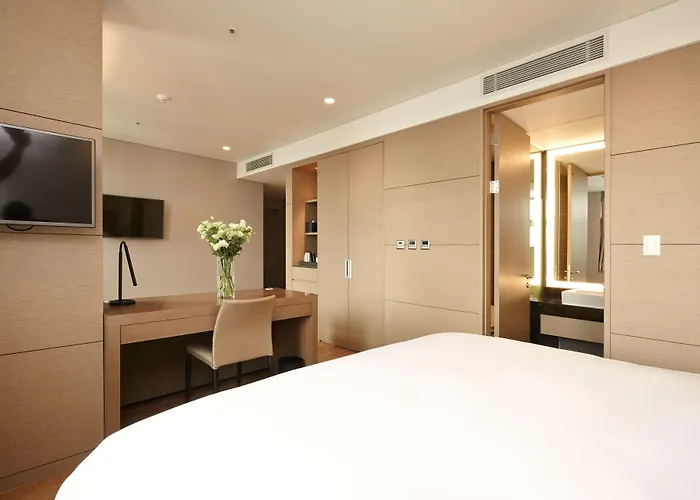 Mayplace Hotel