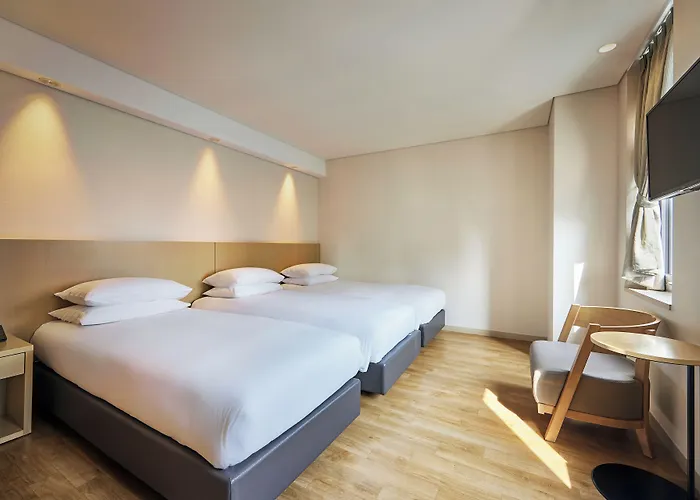 Mayplace 4*