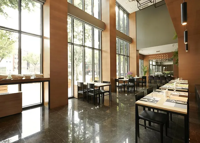 Hotel Mayplace 4*
